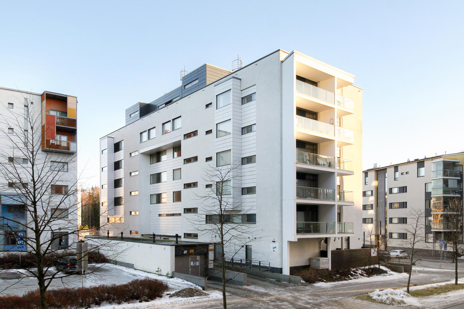 Julkisivukuva 6