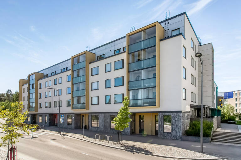 Julkisivukuva 1