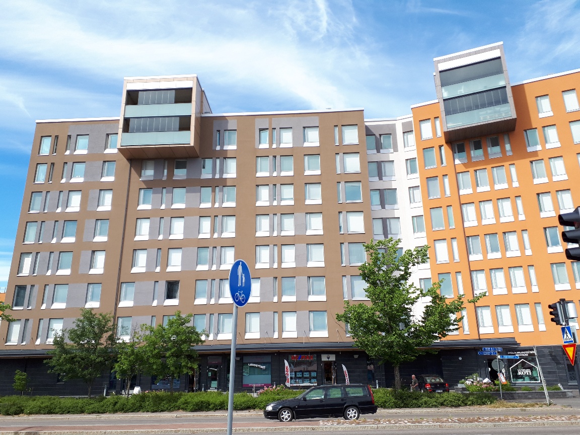 Julkisivukuva 2