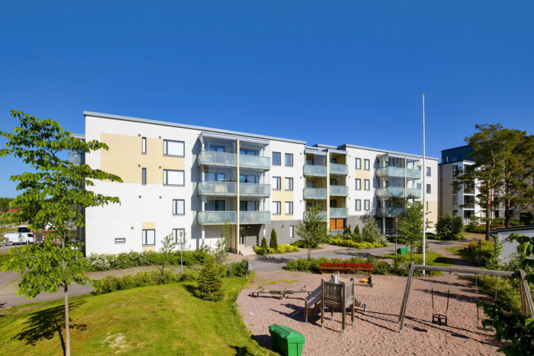 Julkisivukuva 1