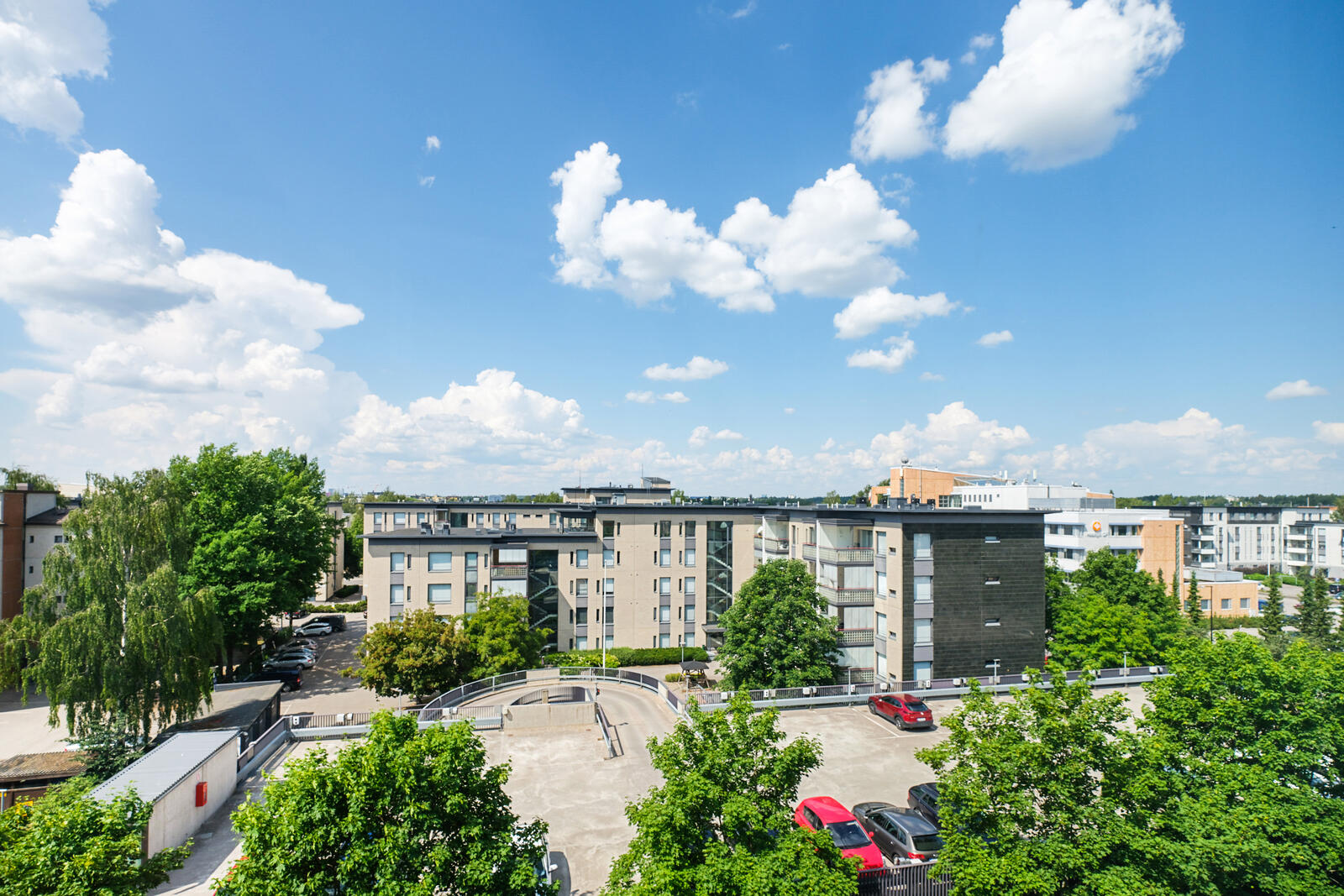Julkisivukuva 2