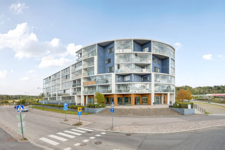 Julkisivukuva 2