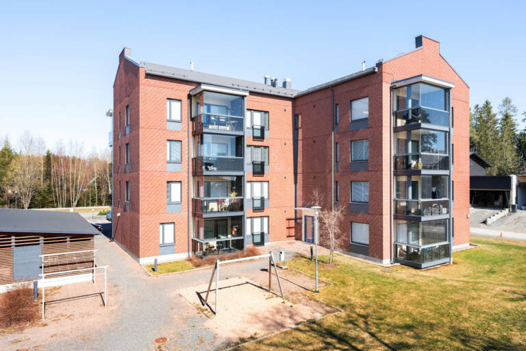 Pääkuva: julkisivukuva.