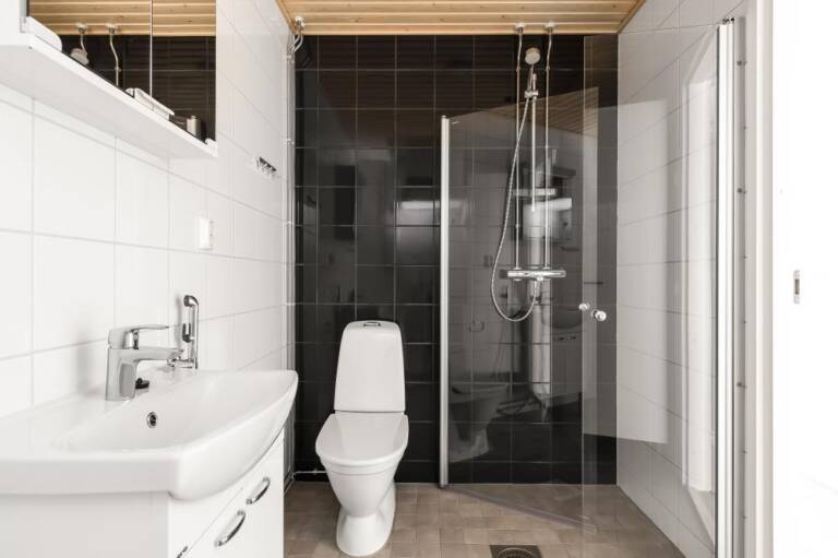 Kuva vastaavasta huoneistosta, joka on muutaman neliön pienempi.