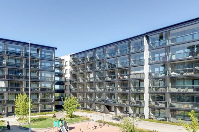 Julkisivukuva 3