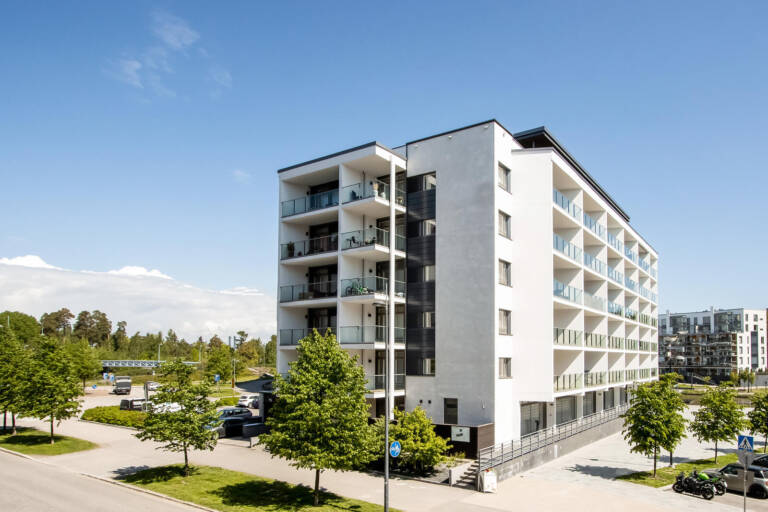Julkisivukuva 1