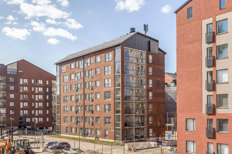 Julkisivukuva 3
