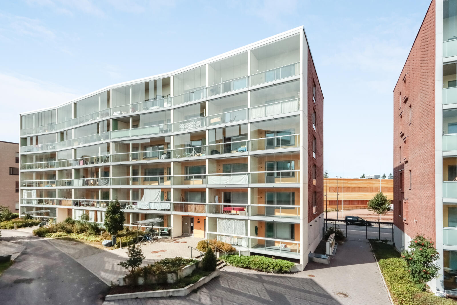 Pääkuva: julkisivukuva.