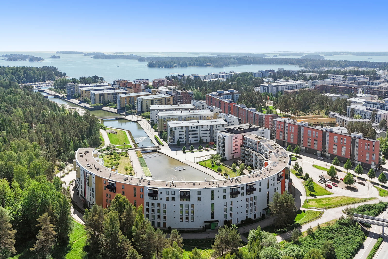 Julkisivukuva 1
