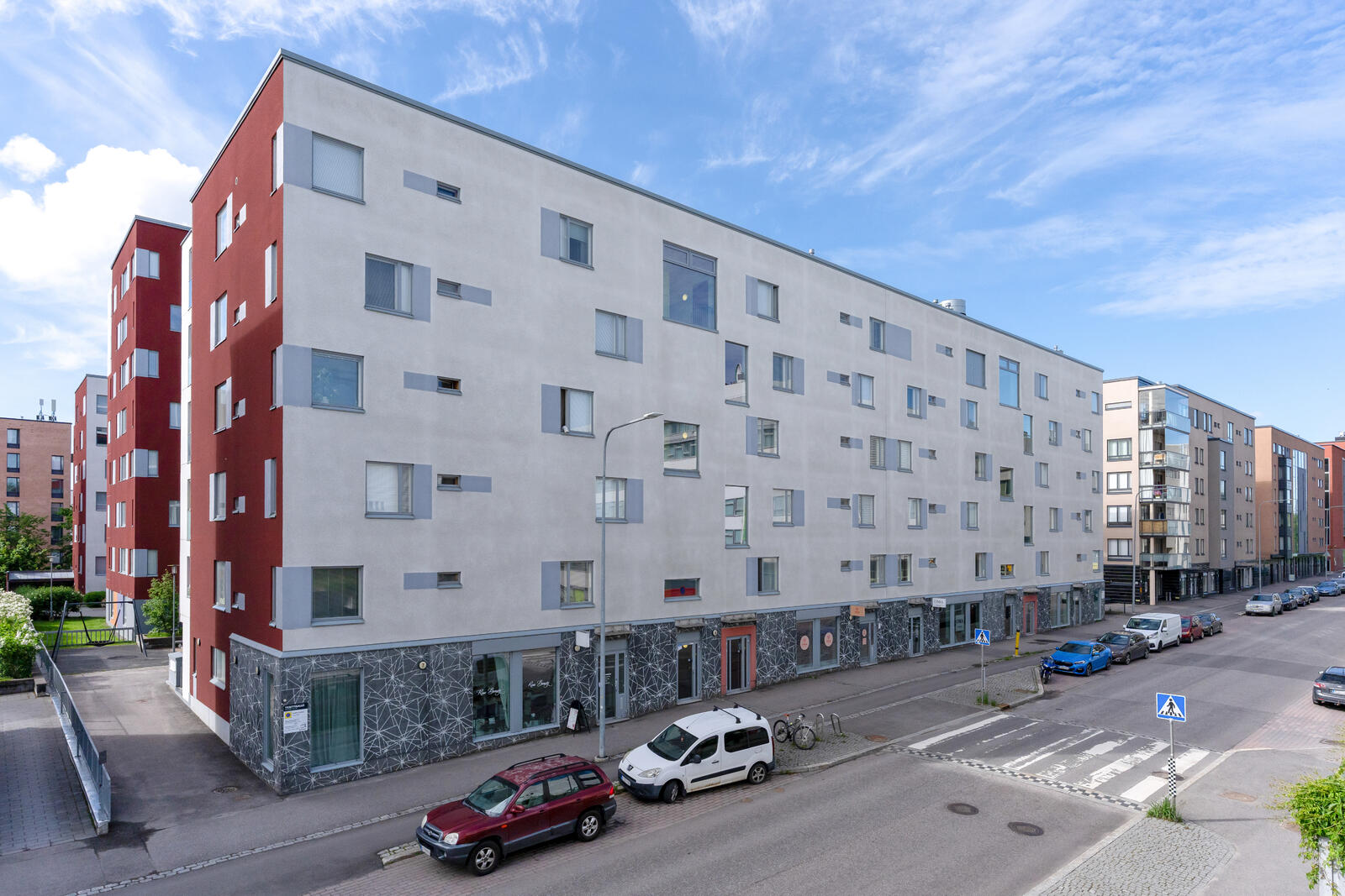 Julkisivukuva 1