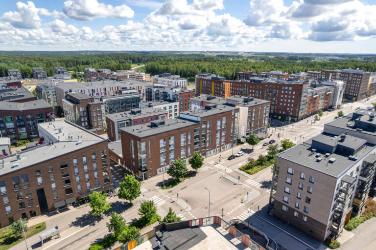Julkisivukuva 4