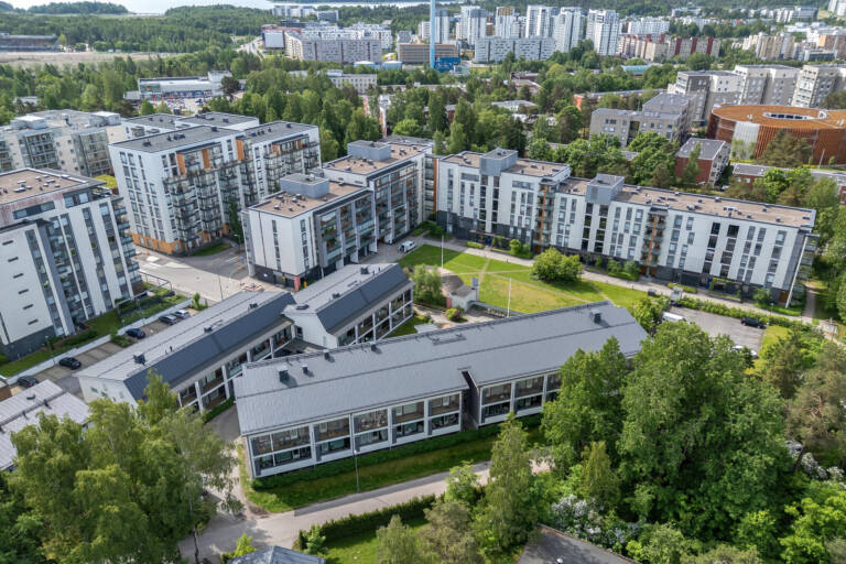 Julkisivukuva 4