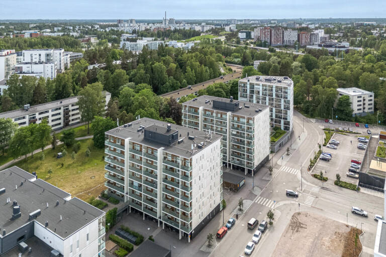 Julkisivukuva 3