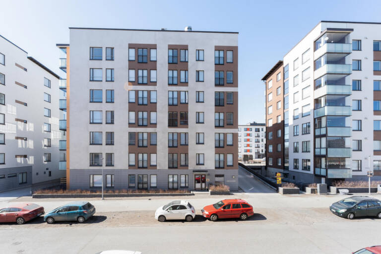 Julkisivukuva 1